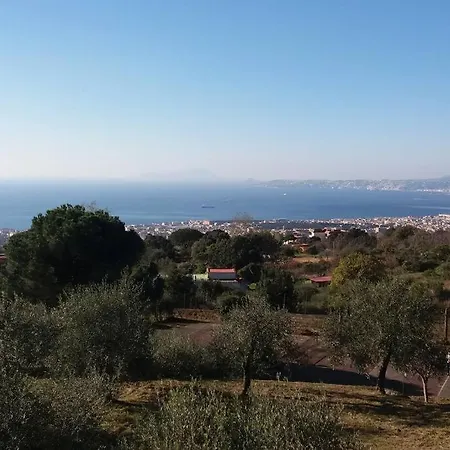 Vesuvio Con Vista Su Capri 2 Ercolano